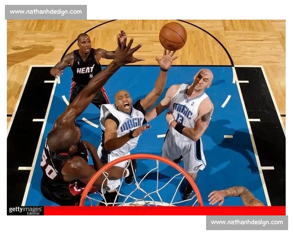 全方位篮球体验尽在掌中轻松掌控赛事数据与精彩视频